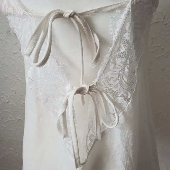 White Lace Tie Back Camisole - Picture 5 of 5